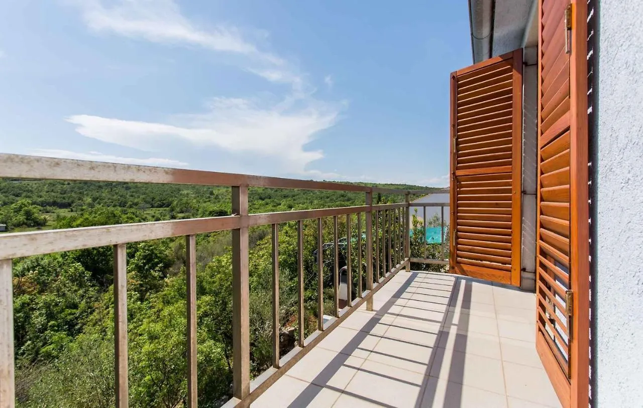 Apartment In Silo/Insel Krk 13498