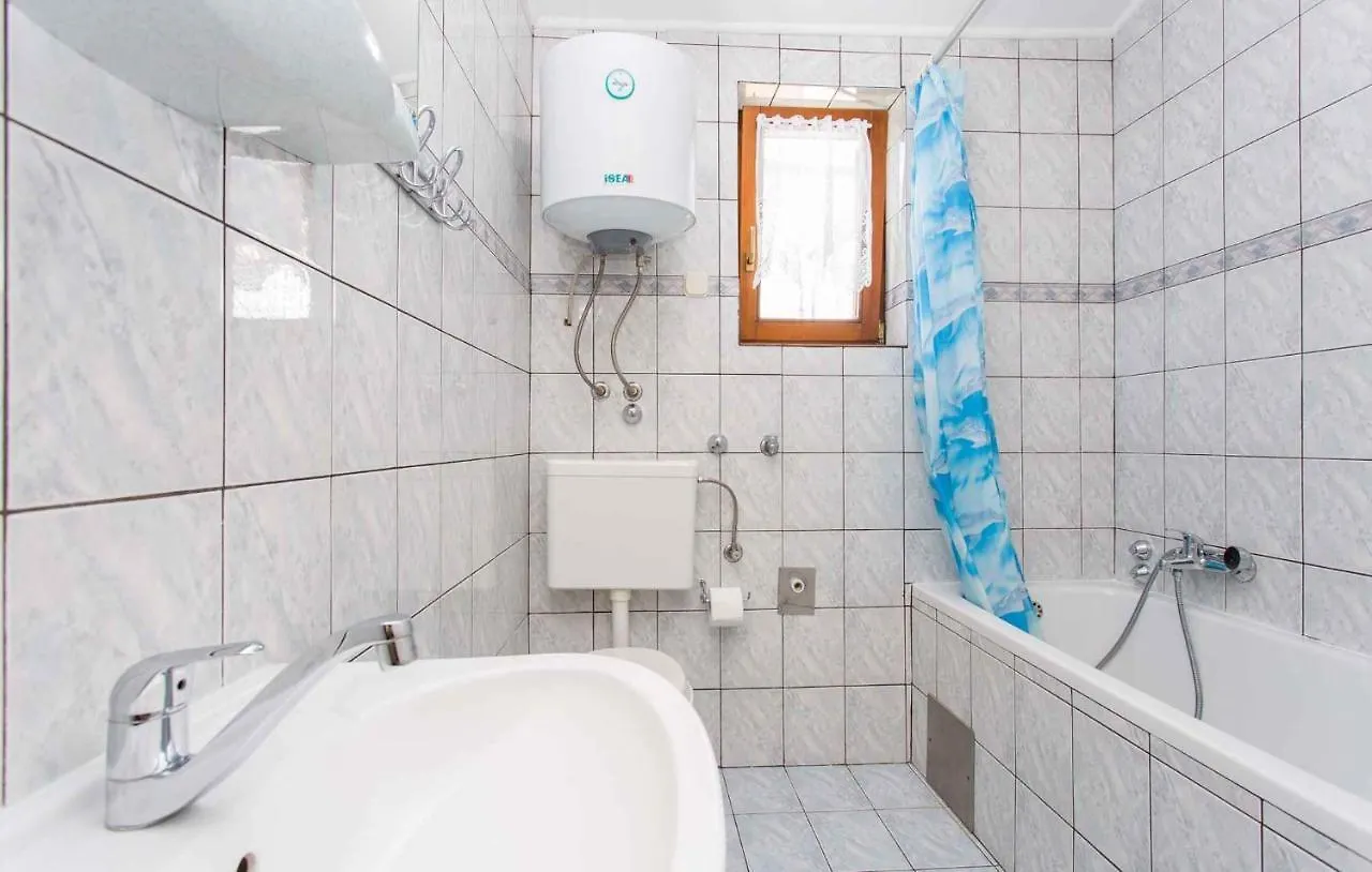 Apartment In Silo/Insel Krk 13498  Šilo